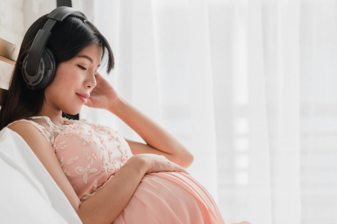 Womb Sound for Babies - Pixie Tunes #1 Award Winning Baby Bump Headphones & Pregnancy Speakers